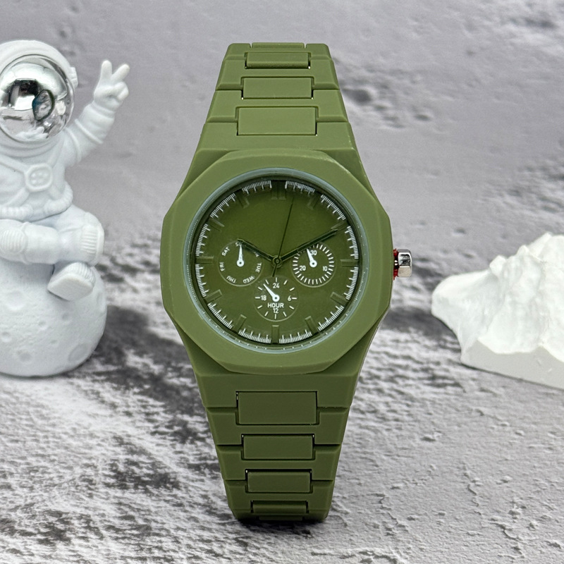 Berühmte Marke, gefälschte Uhr – Luxury Watch Market Bewertung und Preis